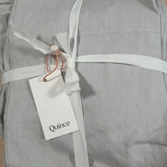NWT QUINCE European Linen Fitted Sheet Set King Light Grey - Picture 3 of 6